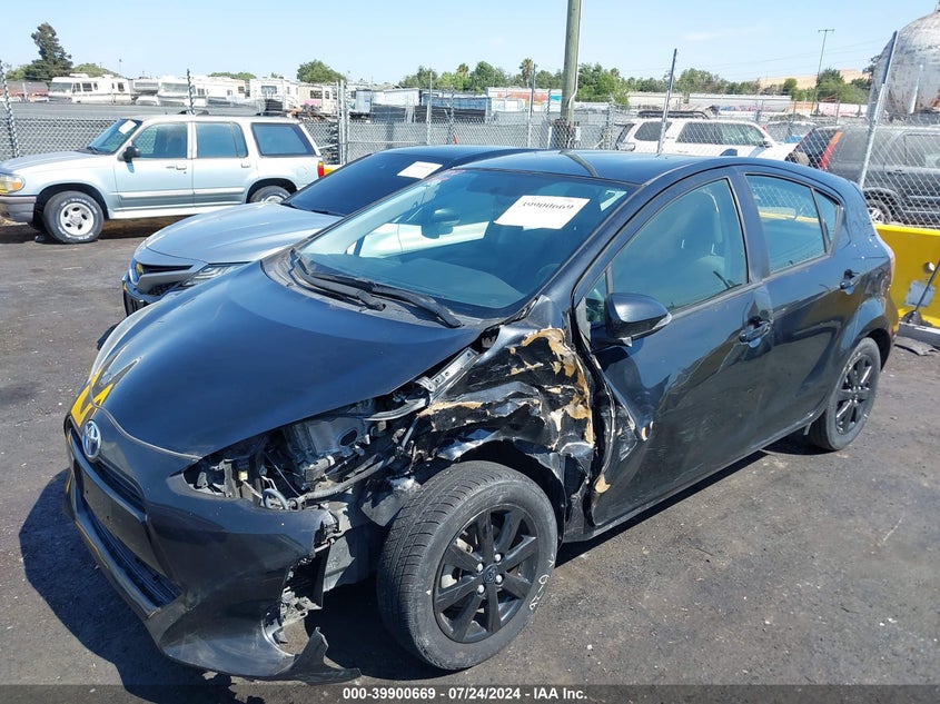 2016 Toyota Prius C Persona Series VIN: JTDKDTB38G1117609 Lot: 39900669