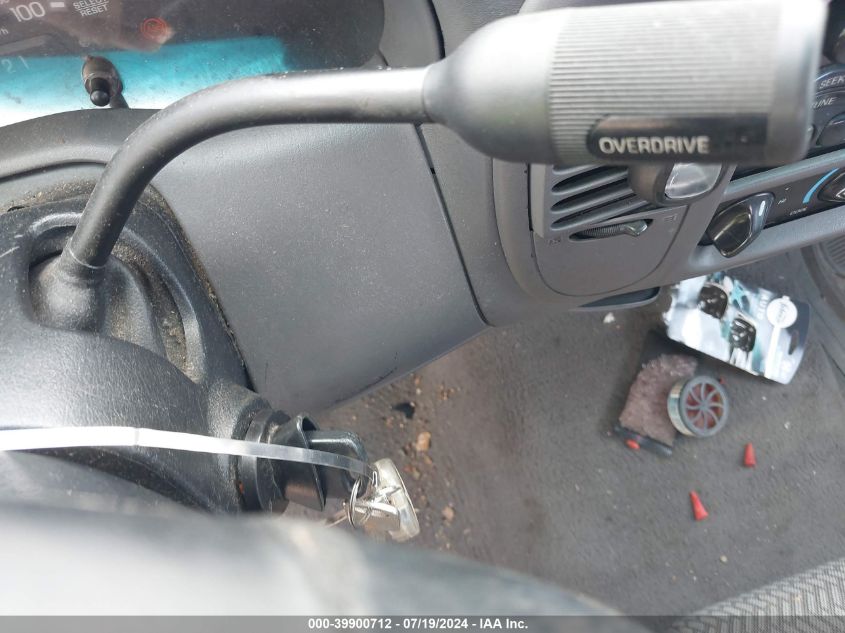 2002 Ford F-150 Xl/Xlt VIN: 1FTRX17232NA30261 Lot: 39900712