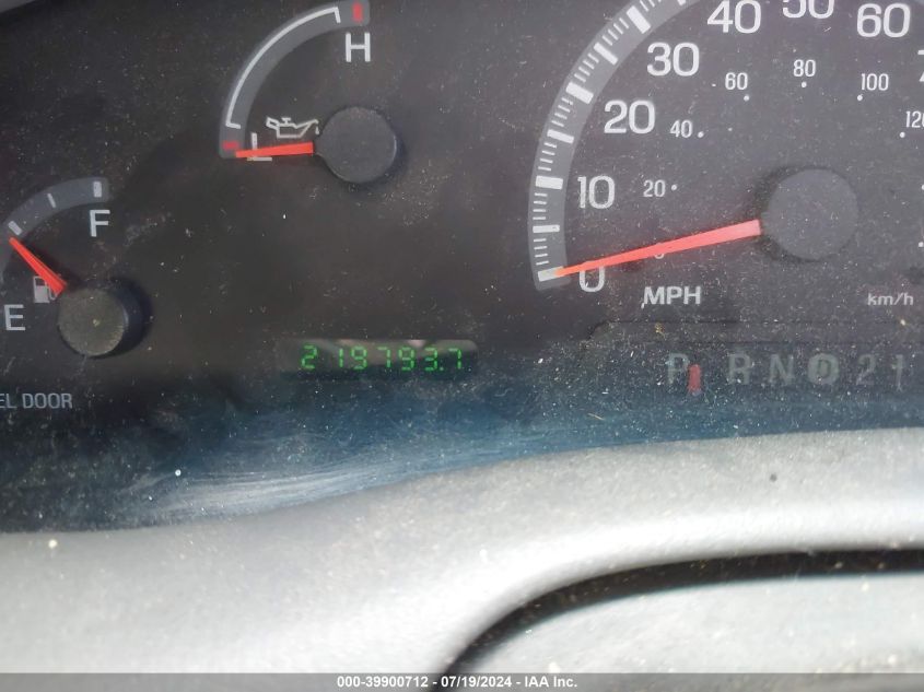 2002 Ford F-150 Xl/Xlt VIN: 1FTRX17232NA30261 Lot: 39900712