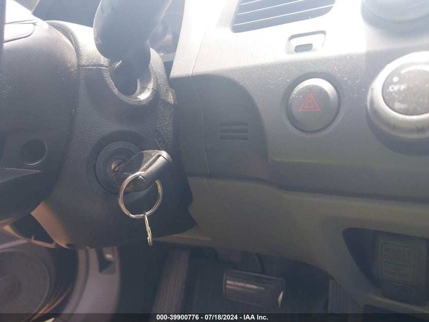 2008 Honda Civic Sdn Lx VIN: 1HGFA165X8L026231 Lot: 39900776