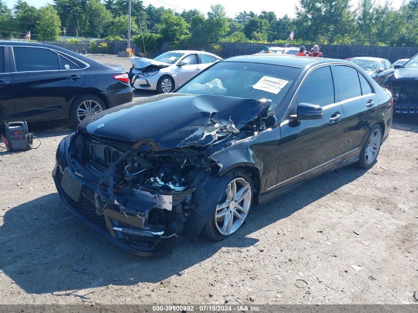 2013 Mercedes-Benz C 300 Luxury 4Matic/Sport 4Matic VIN: WDDGF8AB9DR280858 Lot: 39900892