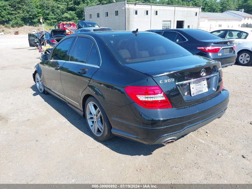 2013 Mercedes-Benz C 300 Luxury 4Matic/Sport 4Matic VIN: WDDGF8AB9DR280858 Lot: 39900892