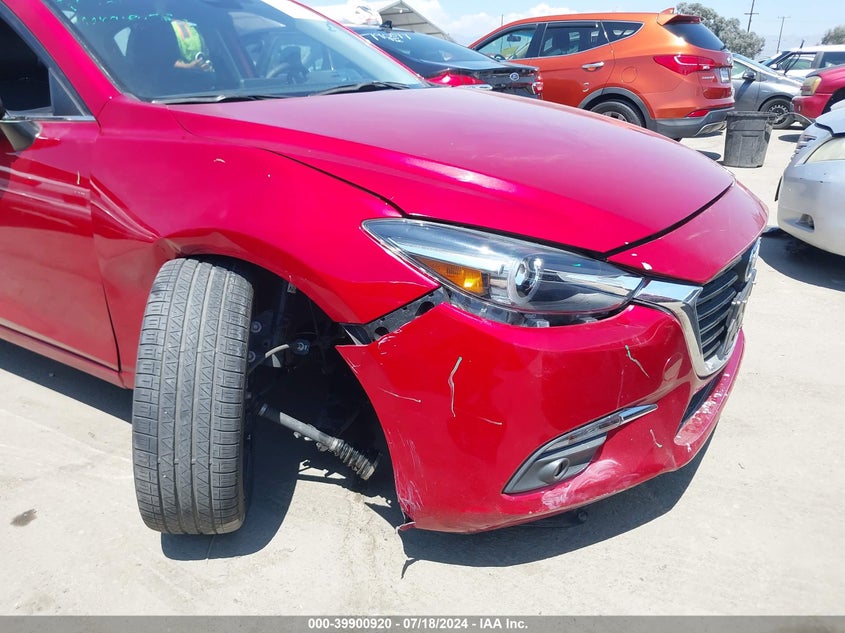 2018 MAZDA MAZDA3 GRAND TOURING - 3MZBN1W32JM257190