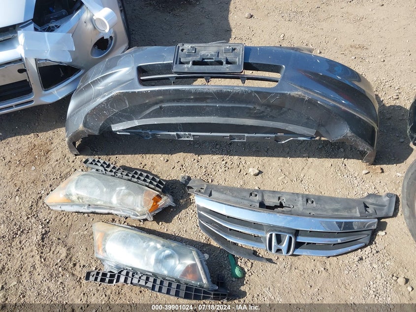 2011 Honda Accord 2.4 Lx-P VIN: 1HGCP2F49BA092738 Lot: 39901024