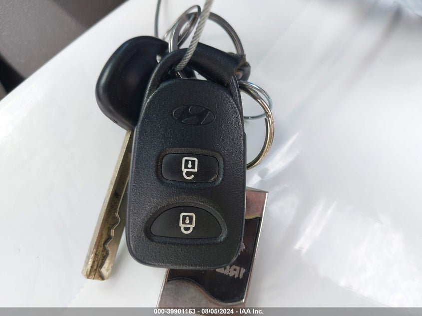 2017 Hyundai Accent Value Edition VIN: KMHCT4AEXHU225645 Lot: 39901163