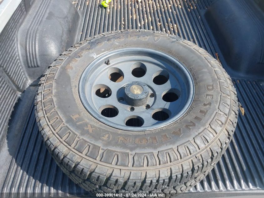 2003 Toyota Tacoma Base V6 VIN: 5TEWN72N23Z304738 Lot: 39901418