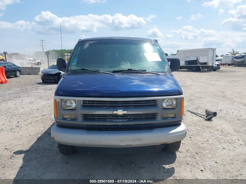2002 Chevrolet Express VIN: 1GCHG39R421236522 Lot: 39901588