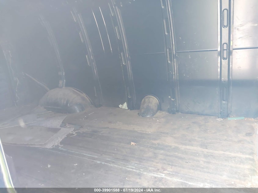 2002 Chevrolet Express VIN: 1GCHG39R421236522 Lot: 39901588