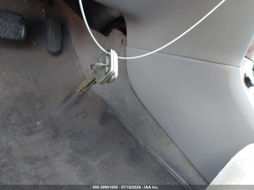 2004 Toyota Corolla Le VIN: JTDBR32E340052933 Lot: 39901655