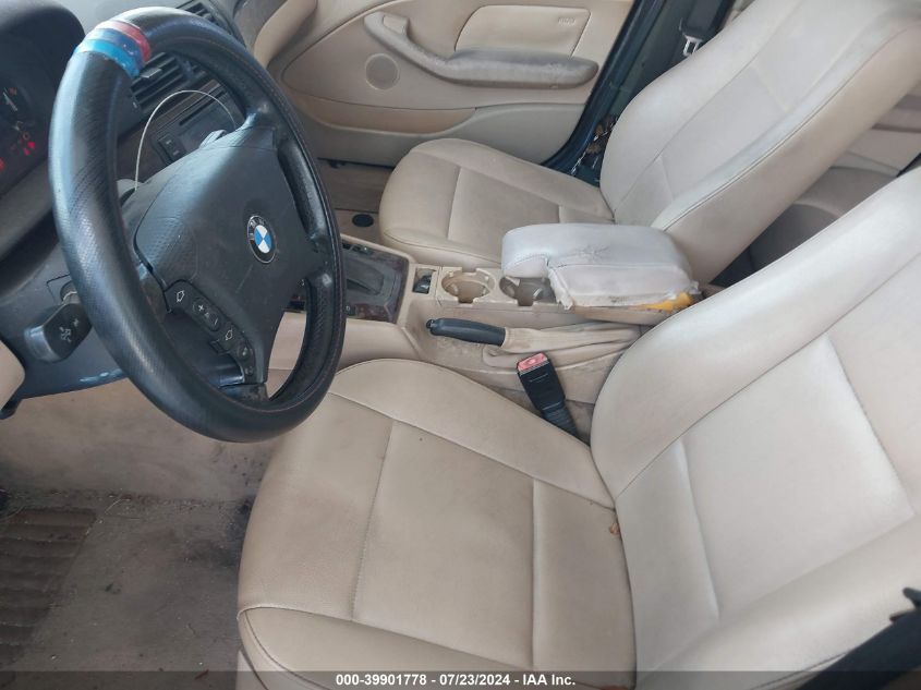 2005 BMW 325 I VIN: WBAET37425NJ88048 Lot: 39901778