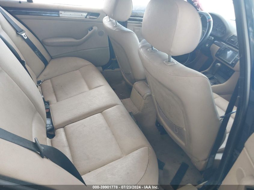 2005 BMW 325 I VIN: WBAET37425NJ88048 Lot: 39901778