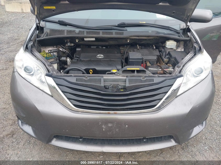 2011 Toyota Sienna Le V6 VIN: 5TDKK3DC4BS003590 Lot: 39901817