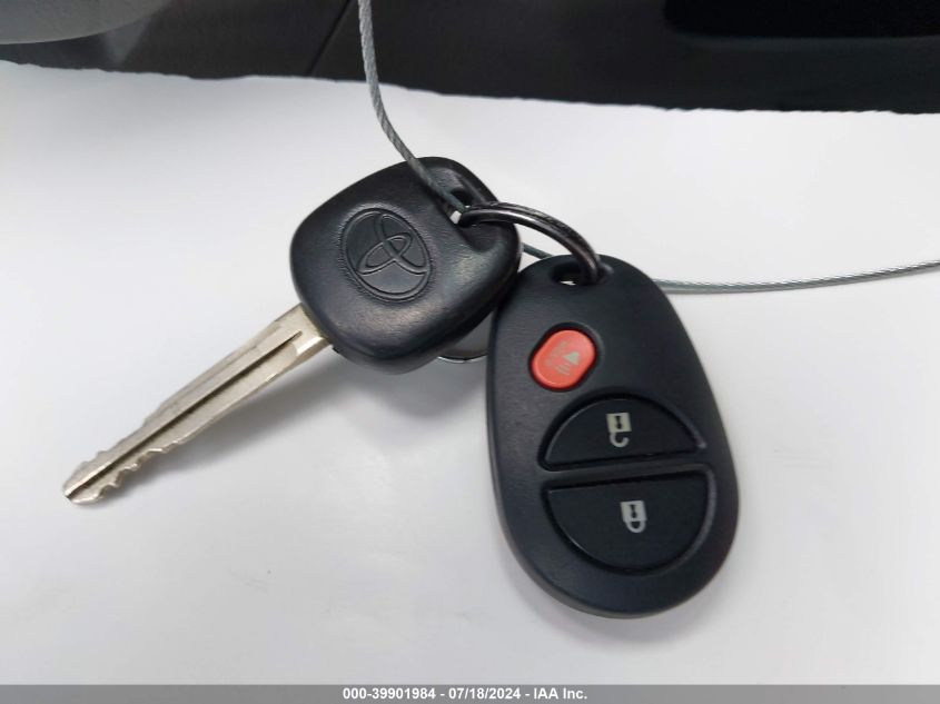 2011 Toyota Tacoma Double Cab Prerunner VIN: 3TMJU4GN7BM115647 Lot: 39901984