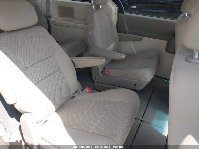 2008 Chrysler Town & Country Lx VIN: 2A8HR44HX8R643661 Lot: 39902049