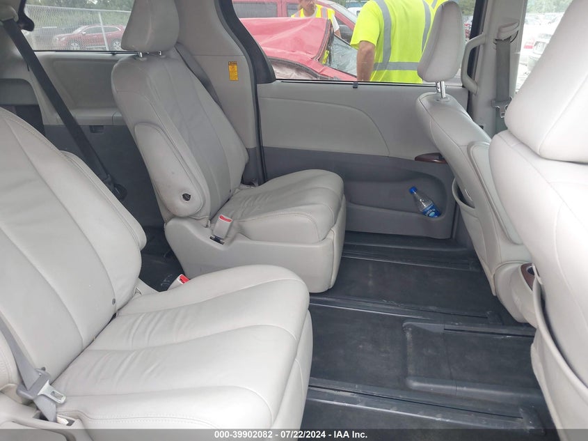 2014 Toyota Sienna Xle 7 Passenger VIN: 5TDDK3DC9ES079884 Lot: 39902082