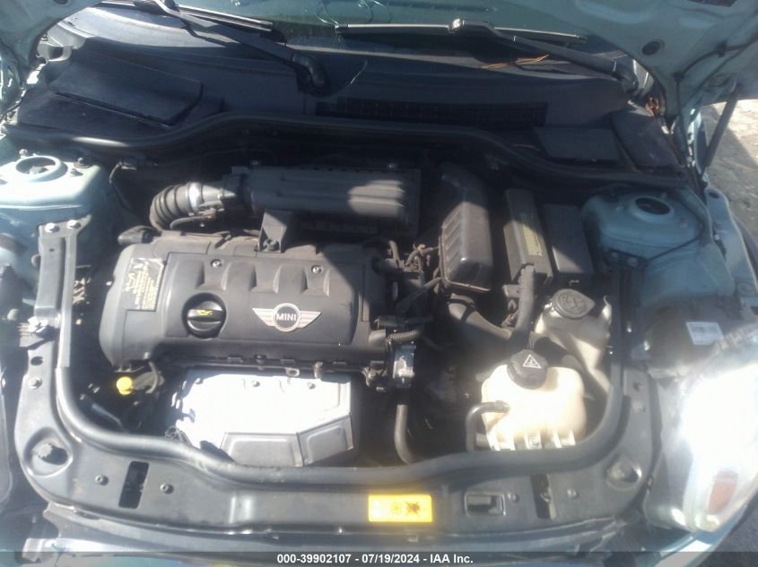 2012 Mini Cooper VIN: WMWSU3C57CT258263 Lot: 39902107