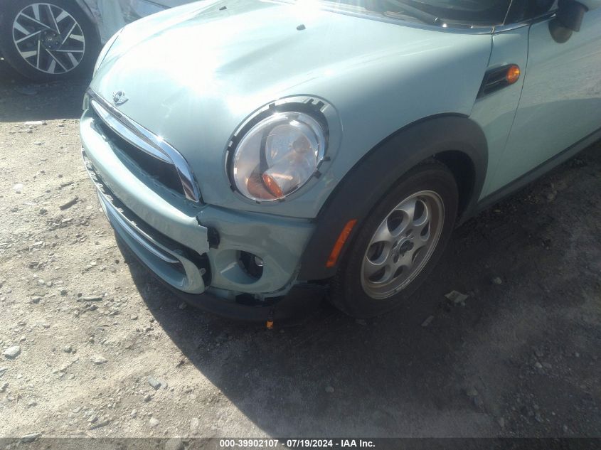 2012 Mini Cooper VIN: WMWSU3C57CT258263 Lot: 39902107