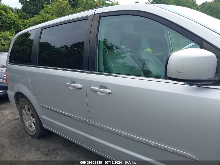 2011 Chrysler Town & Country Touring VIN: 2A4RR5DG8BR775456 Lot: 39902139