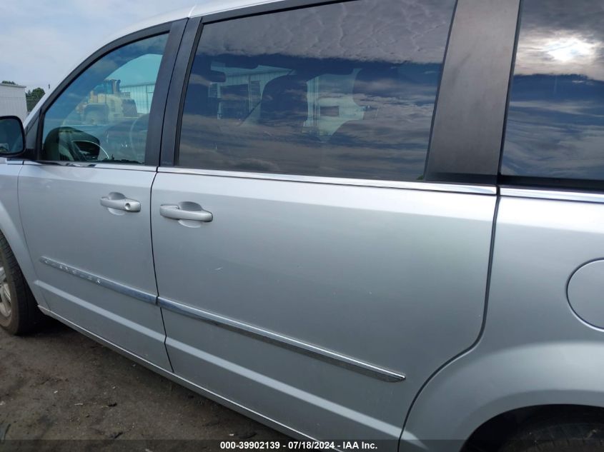 2011 Chrysler Town & Country Touring VIN: 2A4RR5DG8BR775456 Lot: 39902139