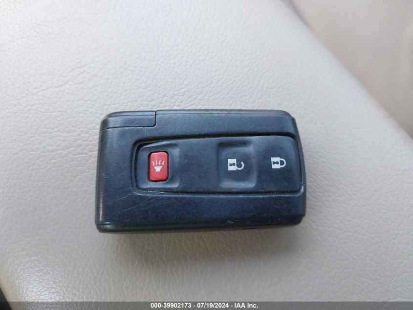 2005 Toyota Prius VIN: JTDKB20U750118037 Lot: 39902173