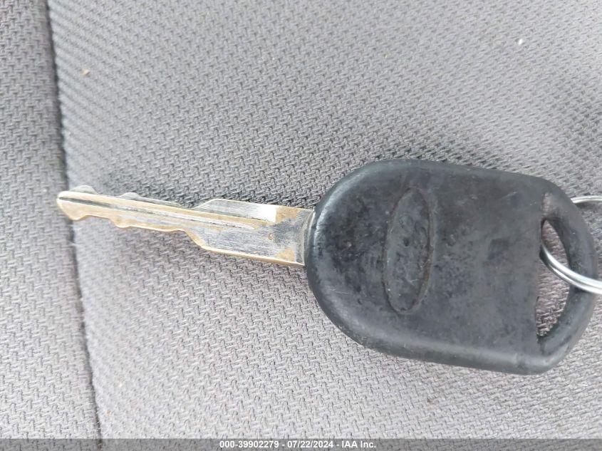 2005 Ford F-150 Stx/Xl/Xlt VIN: 1FTRX12W85KD47646 Lot: 39902279