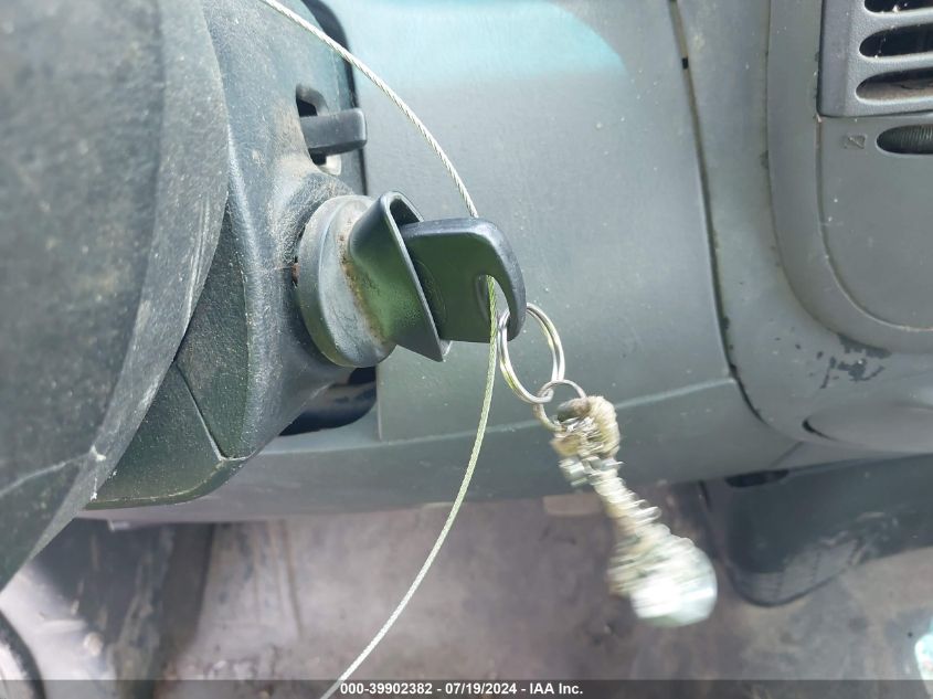 2001 Ford F-150 Xl/Xlt VIN: 3FTZF17231MA78340 Lot: 39902382