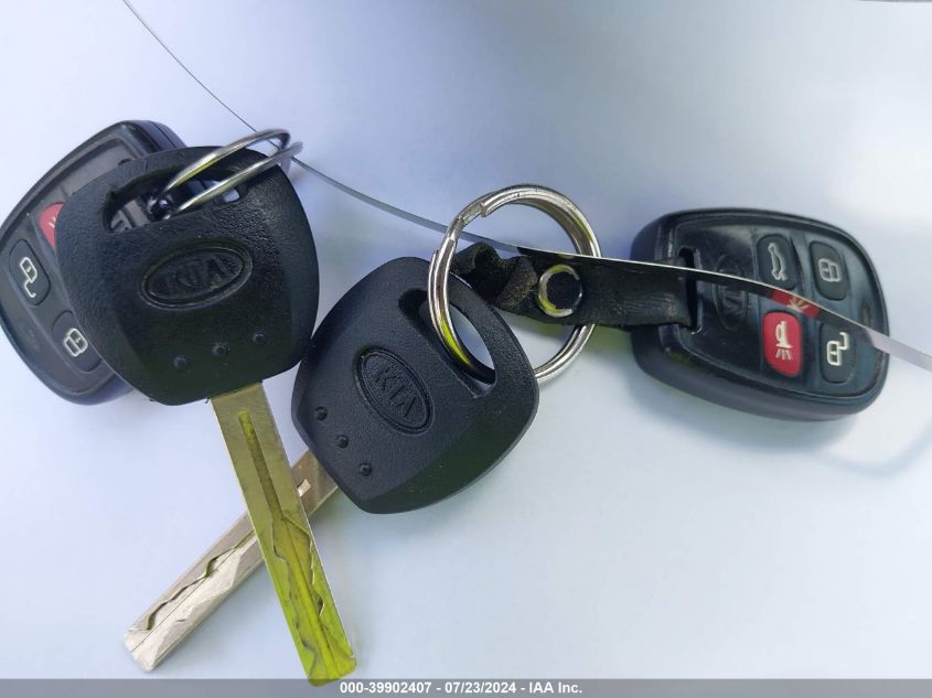 2008 Kia Amanti VIN: KNALD125185155152 Lot: 39902407