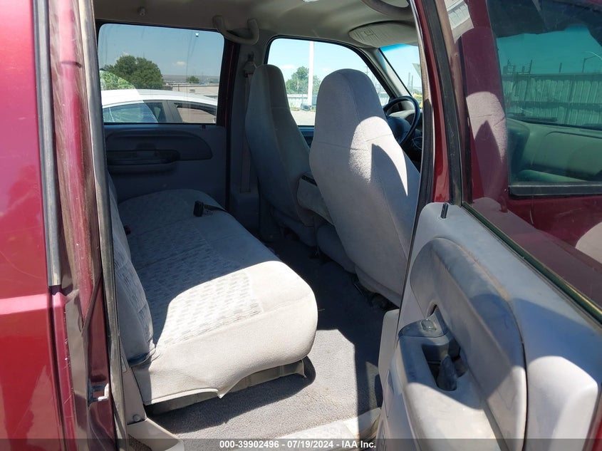 1999 Ford F-250 Lariat/Xl/Xlt VIN: 1FTNW20F0XEE47042 Lot: 39902496