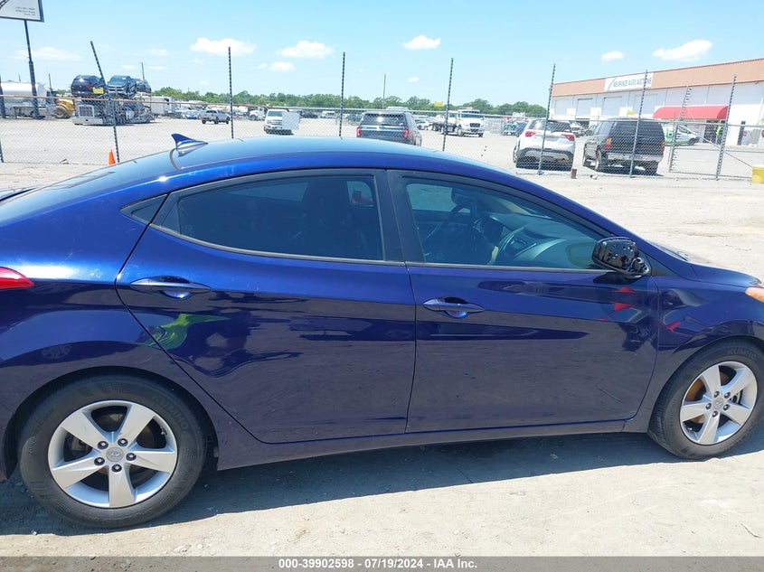 2013 Hyundai Elantra Gls VIN: 5NPDH4AE8DH203268 Lot: 39902598