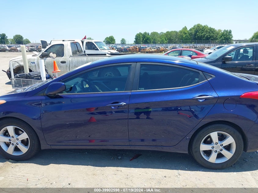 2013 Hyundai Elantra Gls VIN: 5NPDH4AE8DH203268 Lot: 39902598