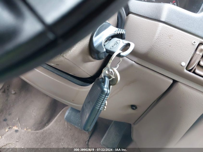 1995 Ford Taurus Gl/Se VIN: 1FALP52U2SA209474 Lot: 39902619