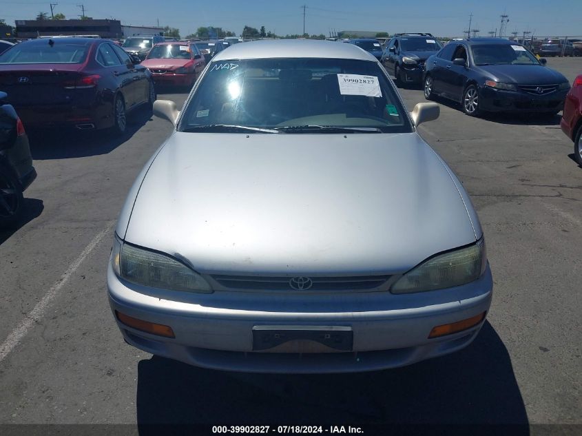 1995 Toyota Camry Le VIN: 4T1GK12W9SU113694 Lot: 39902827