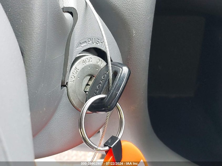 2001 Toyota Echo VIN: JTDAT123110178803 Lot: 39902907