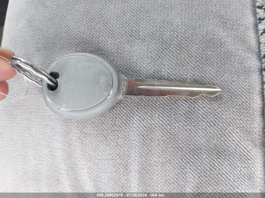 1999 Chevrolet Venture VIN: 1GNDU03E4XD133822 Lot: 39902919