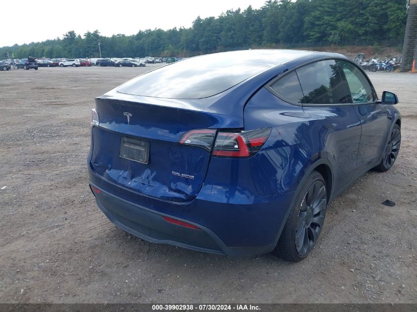 2022 Tesla Model Y Performance Dual Motor All-Wheel Drive VIN: 7SAYGDEF7NF372563 Lot: 39902938