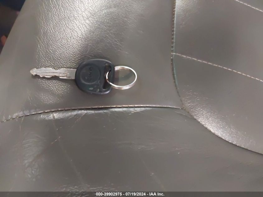 2004 GMC Envoy Xuv Slt VIN: 1GKET12P646158878 Lot: 39902975