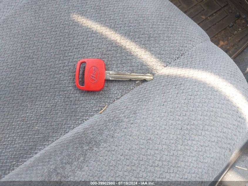 1995 Toyota Camry Le VIN: 4T1SK12E3SU886842 Lot: 39902980