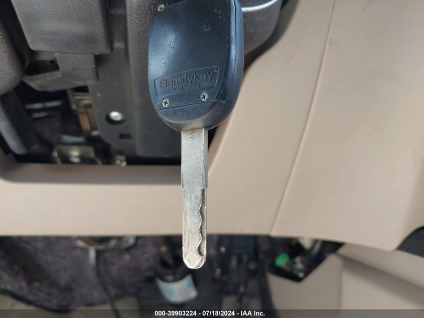 2009 Honda Civic Lx VIN: 1HGFA165X9L005929 Lot: 39903224