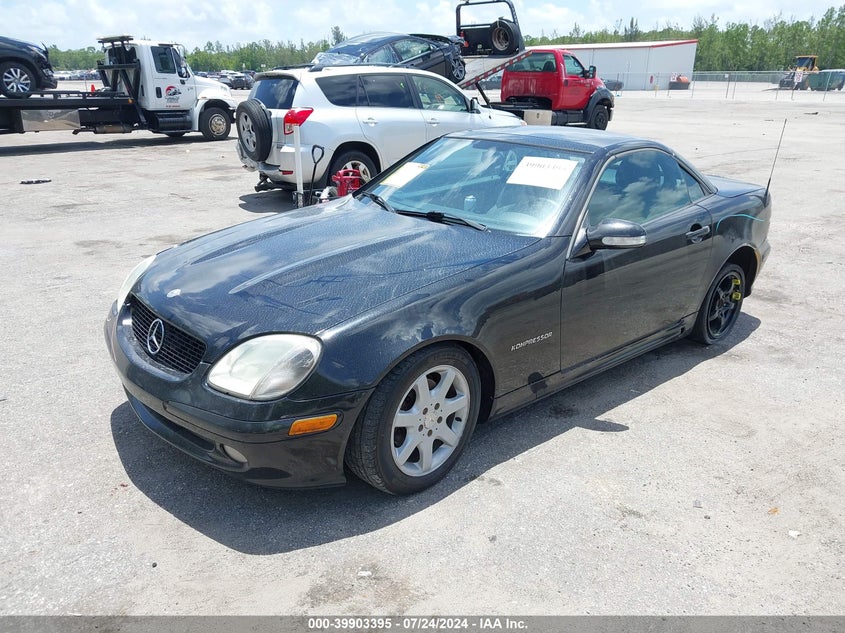 2002 Mercedes-Benz Slk 230 Kompressor VIN: WDBKK49F32F267746 Lot: 39903395
