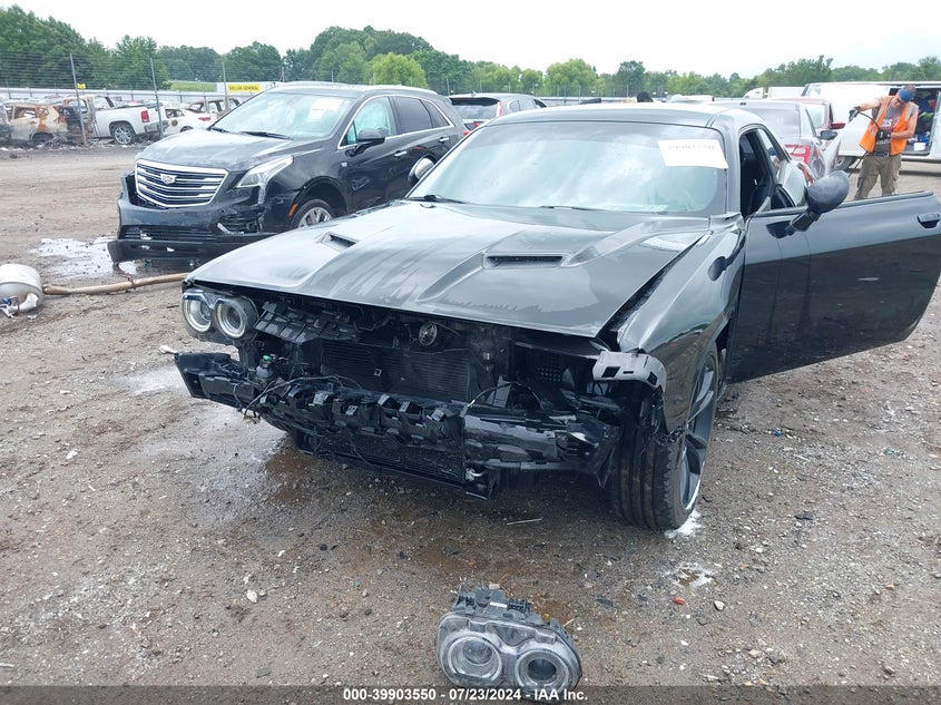 VIN 2C3CDZAG6JH309958 2018 DODGE CHALLENGER SXT