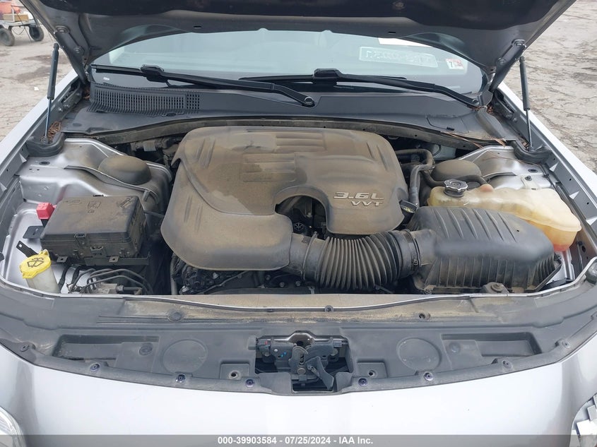 2018 CHRYSLER 300 LIMITED - 2C3CCAEG6JH301468