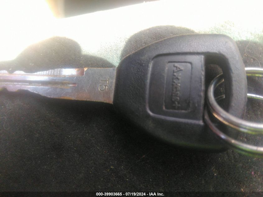 2004 Honda Civic Ex VIN: 1HGEM22904L011913 Lot: 39903665