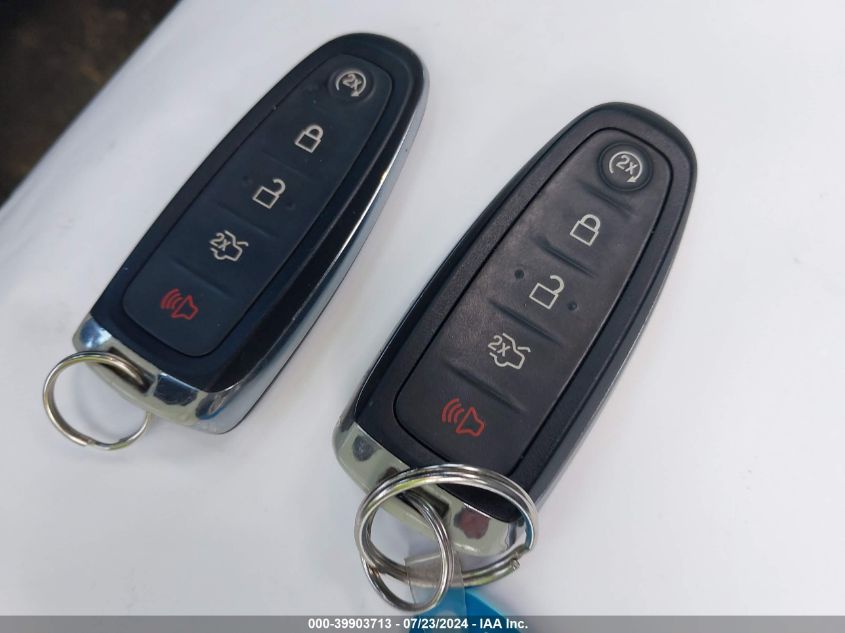 2017 Ford Escape Titanium VIN: 1FMCU9J96HUC09889 Lot: 39903713