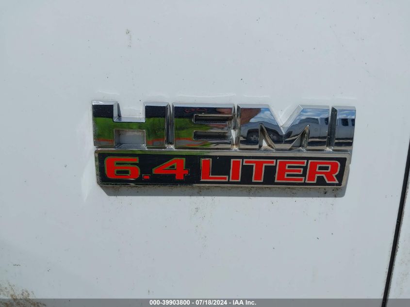 2017 Ram 3500 Tradesman 4X4 8' Box VIN: 3C63R3GJ9HG697993 Lot: 39903800