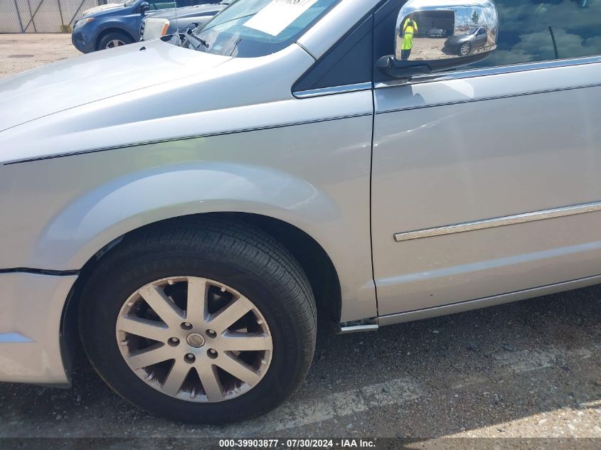 2010 Chrysler Town & Country Touring Plus VIN: 2A4RR8D11AR395001 Lot: 39903877