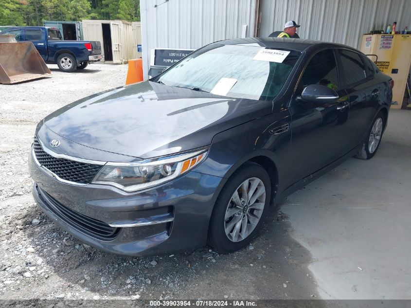 5XXGT4L38HG148426 2017 KIA OPTIMA - Image 2