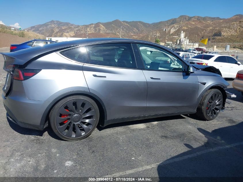 2024 Tesla Model Y Performance Dual Motor All-Wheel Drive VIN: 7SAYGDEF3RA302335 Lot: 39904012