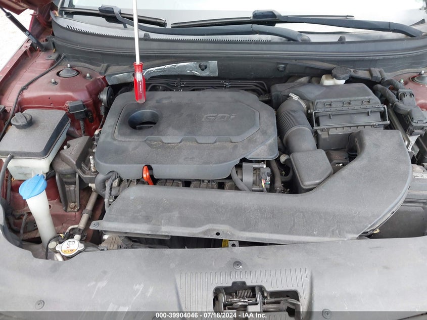 2015 HYUNDAI SONATA SE - 5NPE24AF5FH125758