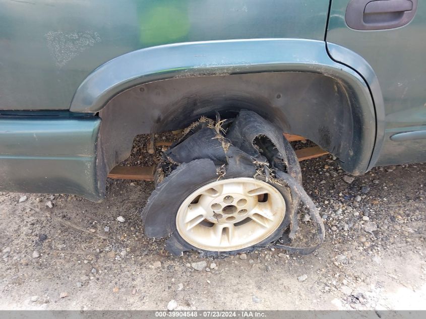 2000 Dodge Durango VIN: 1B4HR28Y4YF263323 Lot: 39904548