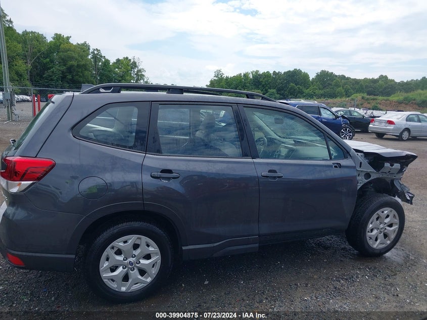 2023 Subaru Forester VIN: JF2SKACC1PH423438 Lot: 39904875